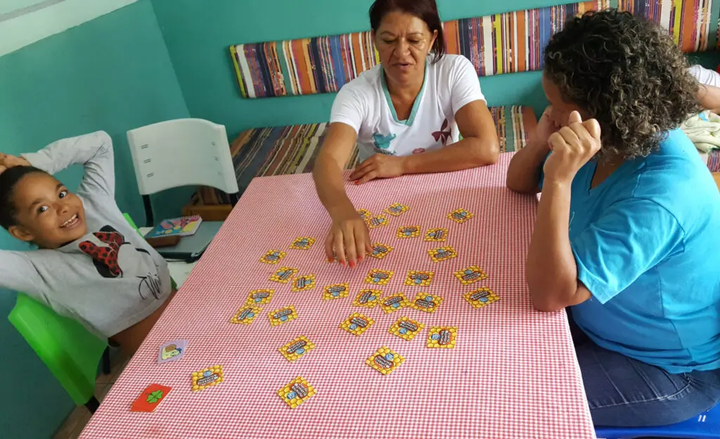 Jogos em grupo