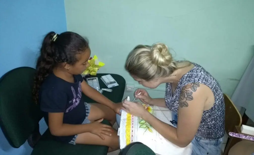 Pintando a unha